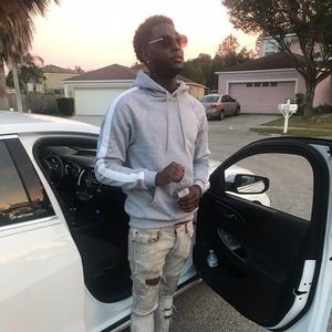 Meet your Posher, Everett